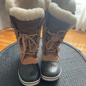 Women’s Sorel tall winter boots size 6.5